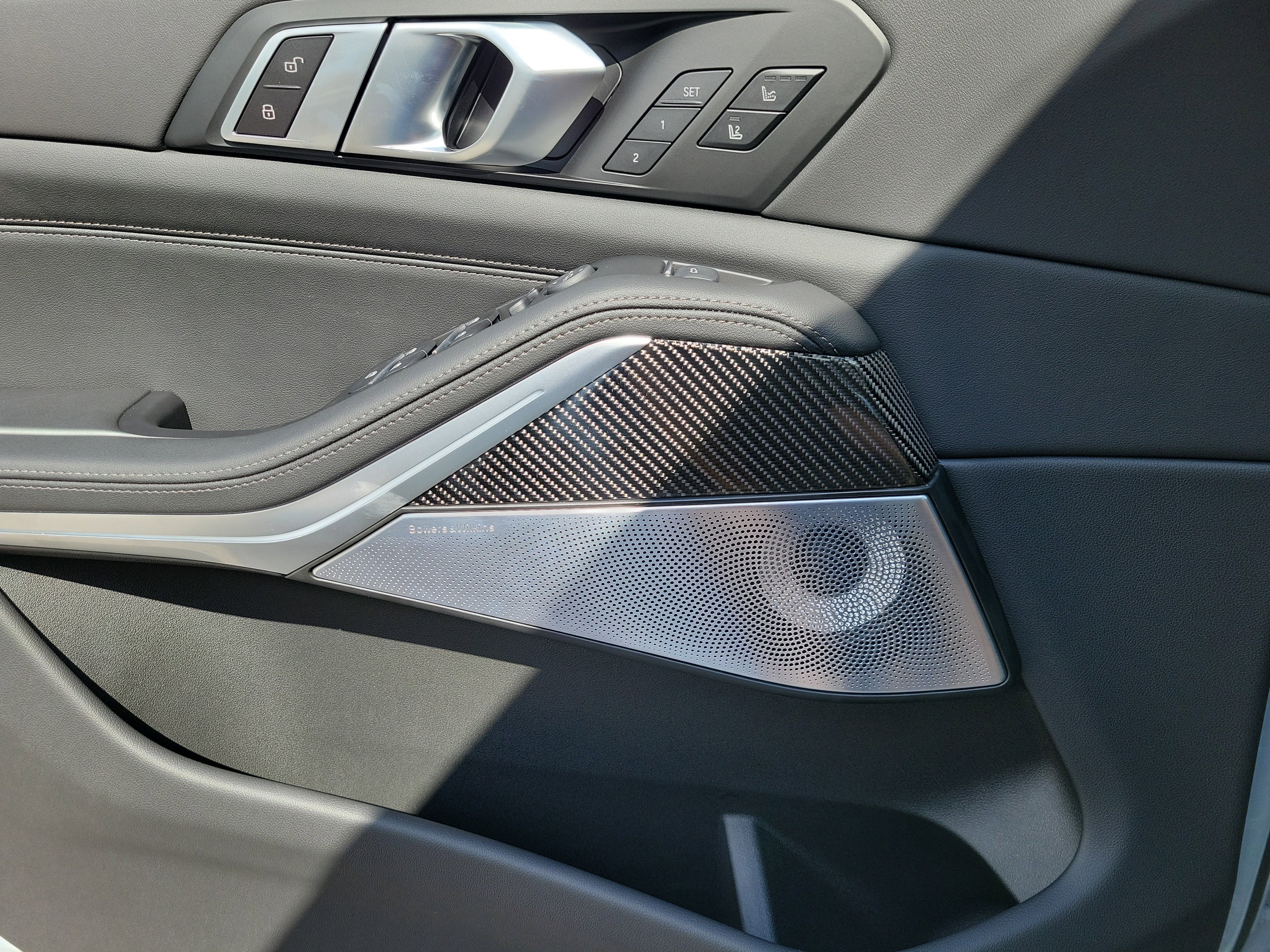 New 2026 Brooklyn Grey Metallic BMW M60i image 17