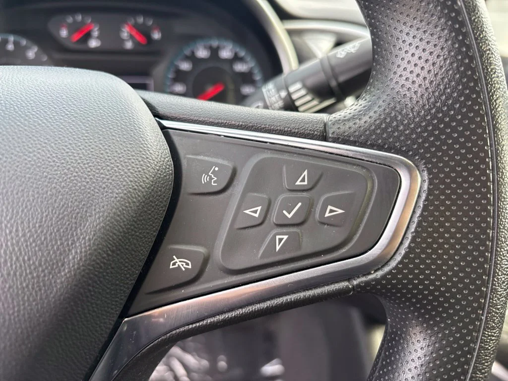 Used 2025 Gray Chevrolet LT image 20