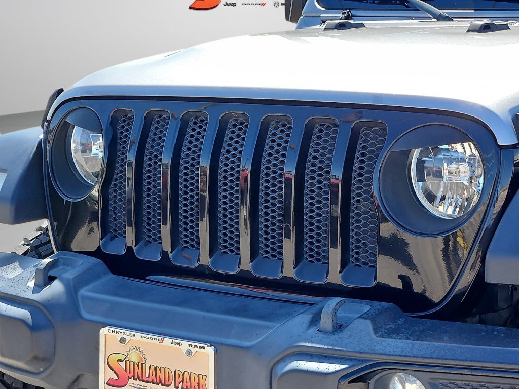Used 2021 Billet Silver Metallic Clearcoat Jeep Unlimited Willys image 27