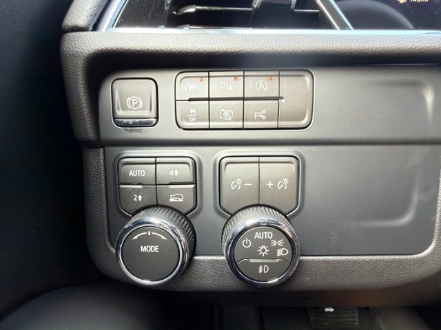 2026 Chevrolet Suburban High Country - Photo 25