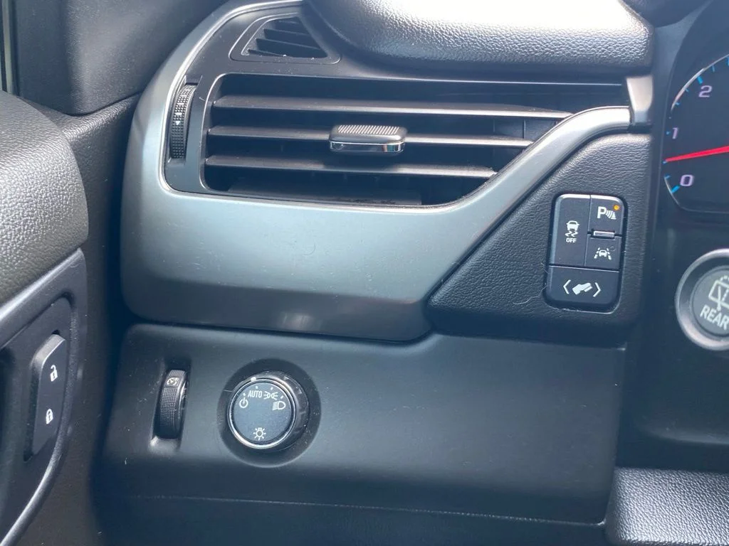 Used 2019 Red Chevrolet LS image 24
