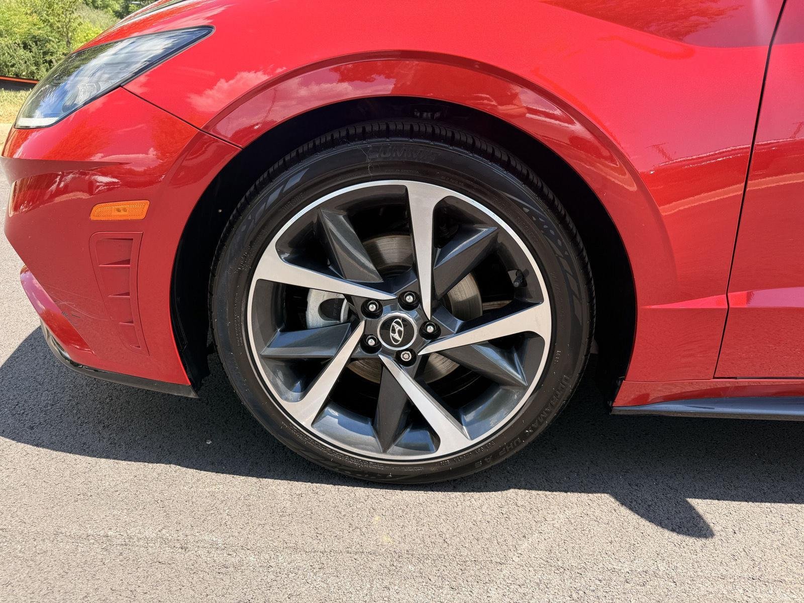 Used 2021 Calypso Red Hyundai SEL Plus image 9