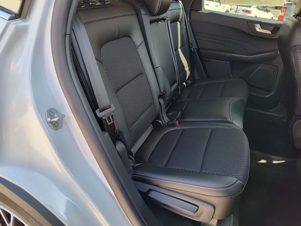 New 2025 Space Silver Metallic Ford Plug-in Hybrid image 12