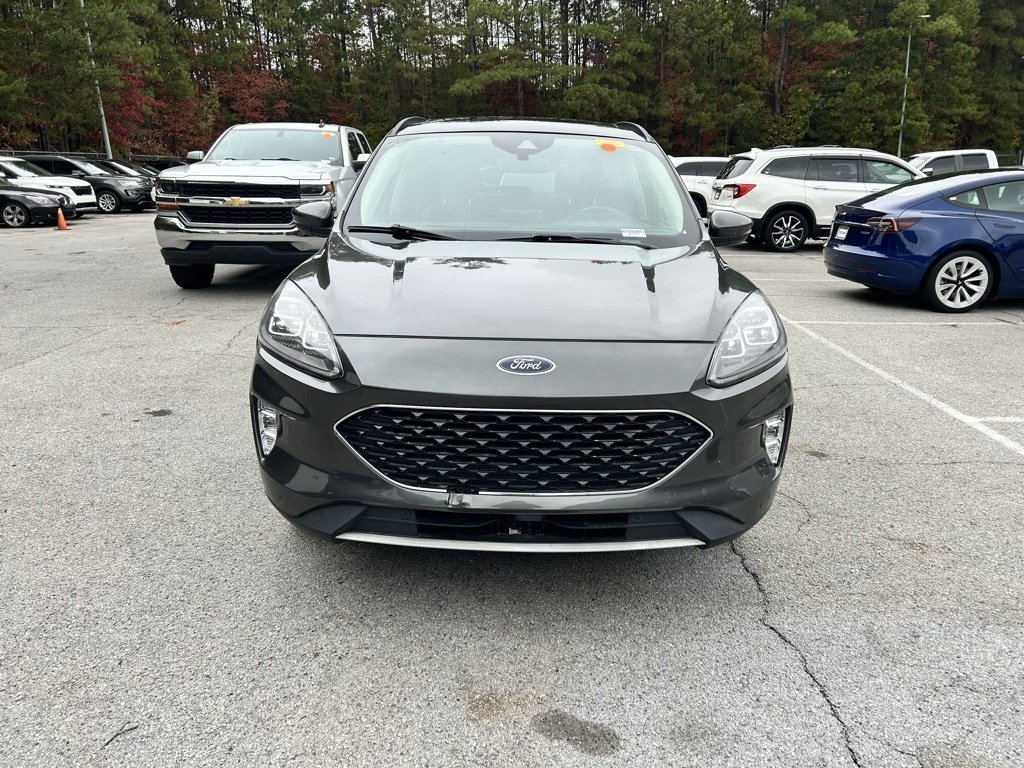 2020 Ford Escape Titanium photo 2
