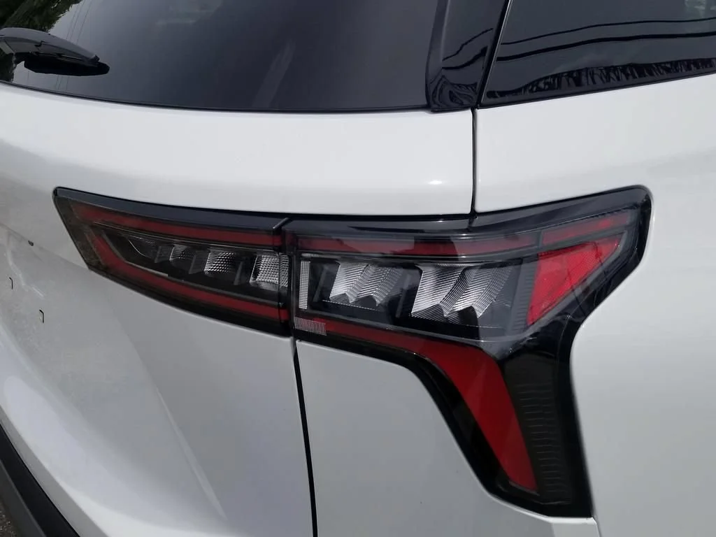 2026 Chevrolet Equinox LT - Photo 11