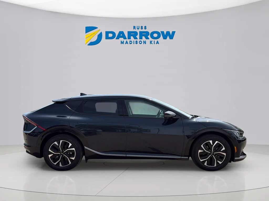 Used 2023 Gravity Blue Kia Wind image 6