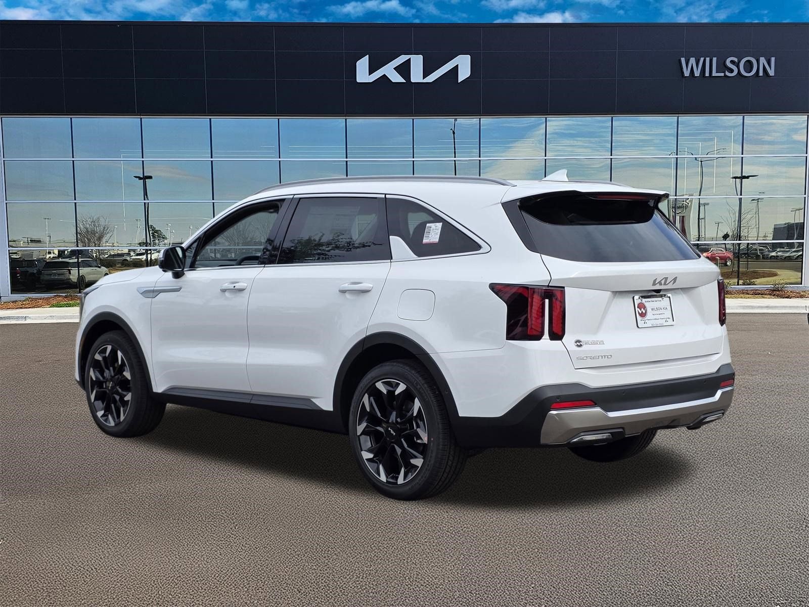 New 2026 White Kia SX image 3