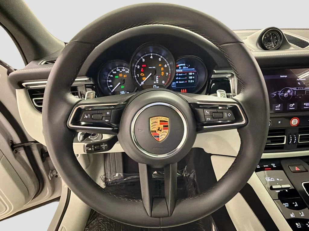 Certified Used 2025  Porsche  image 12
