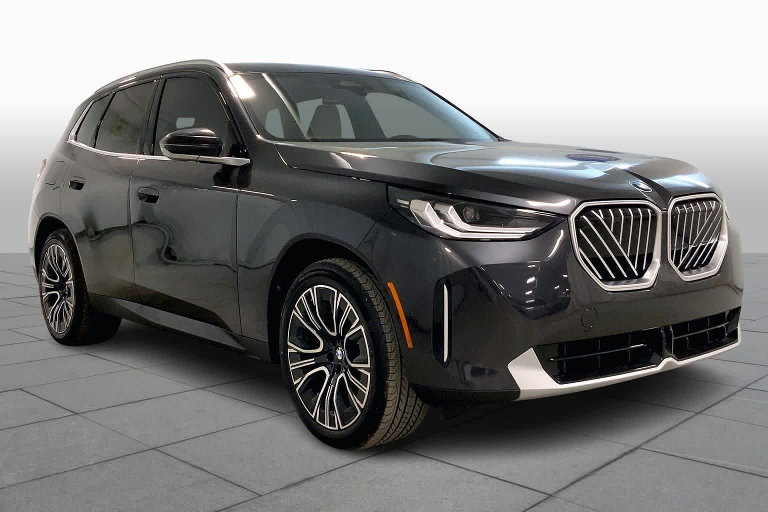 New 2026 Dark Graphite Metallic BMW 30 xDrive image 2