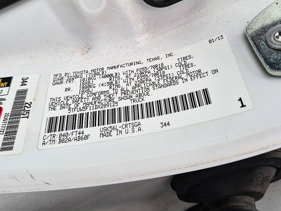 Used 2013 White Toyota GRADE image 36