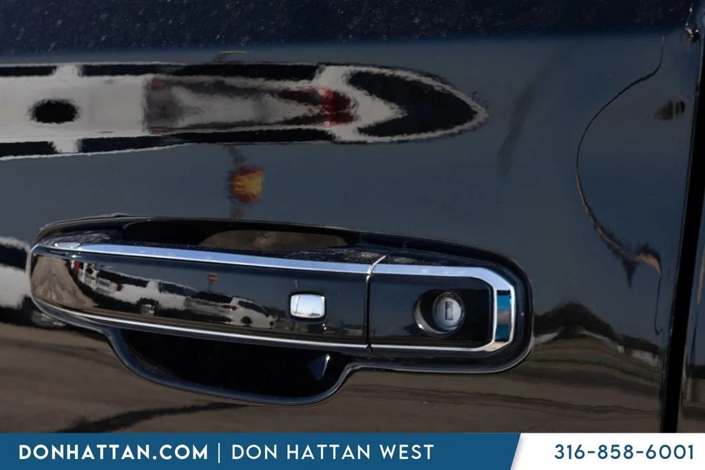 Used 2019 Black GMC Denali image 30