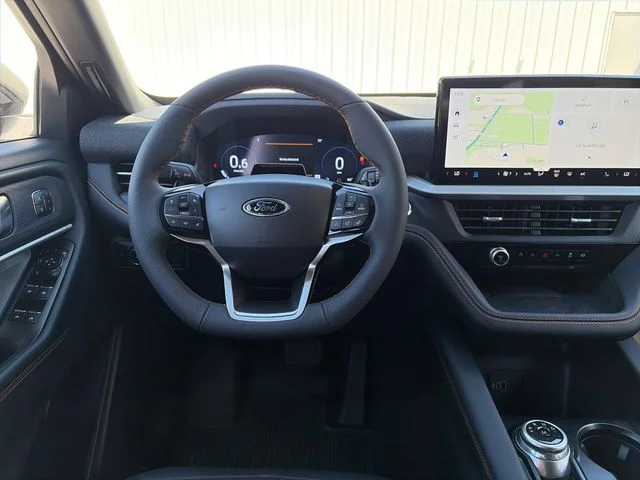 New 2026 Carbonized Gray Metallic Ford Tremor® image 14