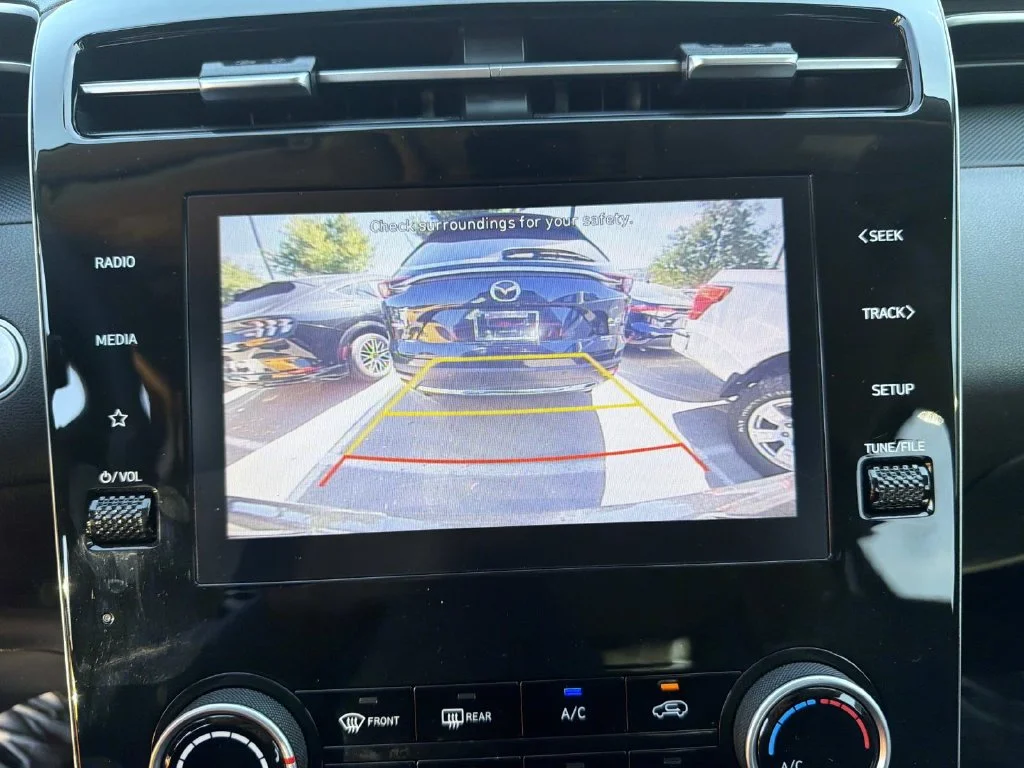 Used 2023 Black Hyundai SEL image 22