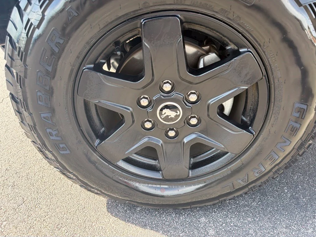 Used 2024 Carbonized Gray Metallic Ford Black Diamond image 8