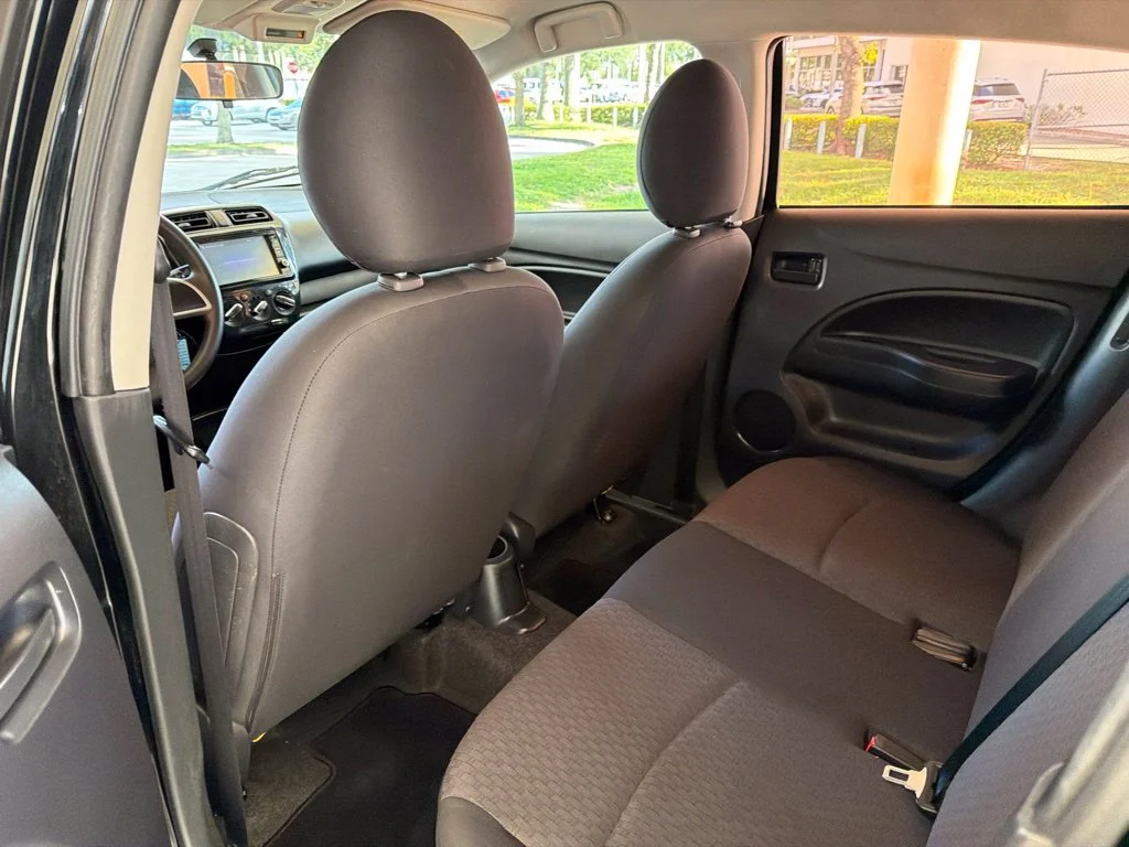Used 2018 Black Mitsubishi ES image 27