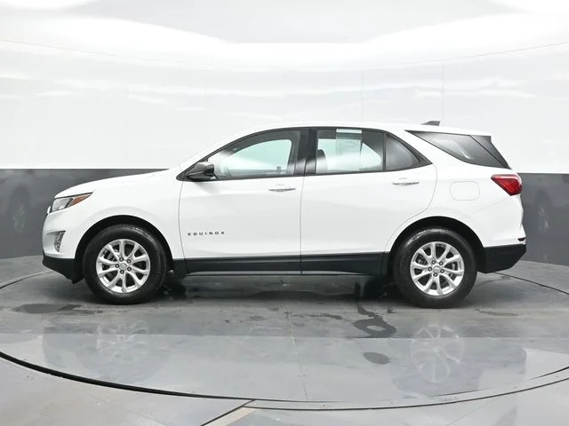 Used 2018 White Chevrolet LS image 4