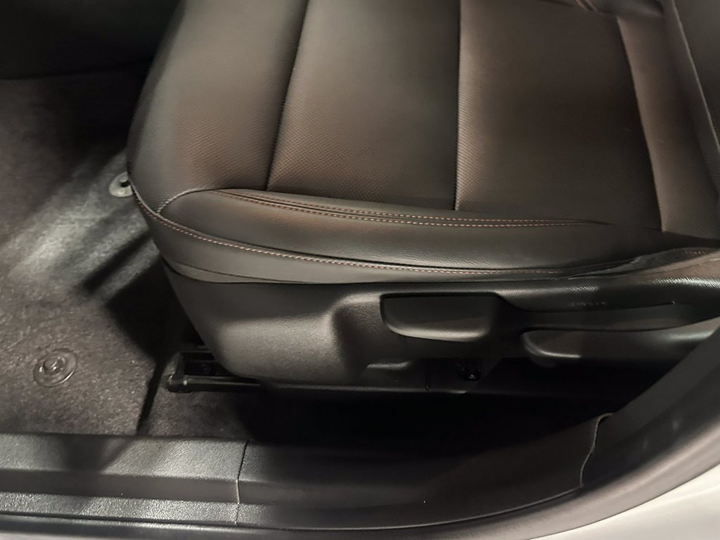 Used 2024 White Chevrolet 2RS image 19