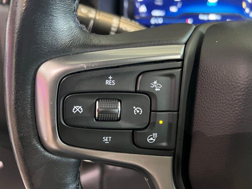 Used 2022 Summit White Chevrolet Premier image 26