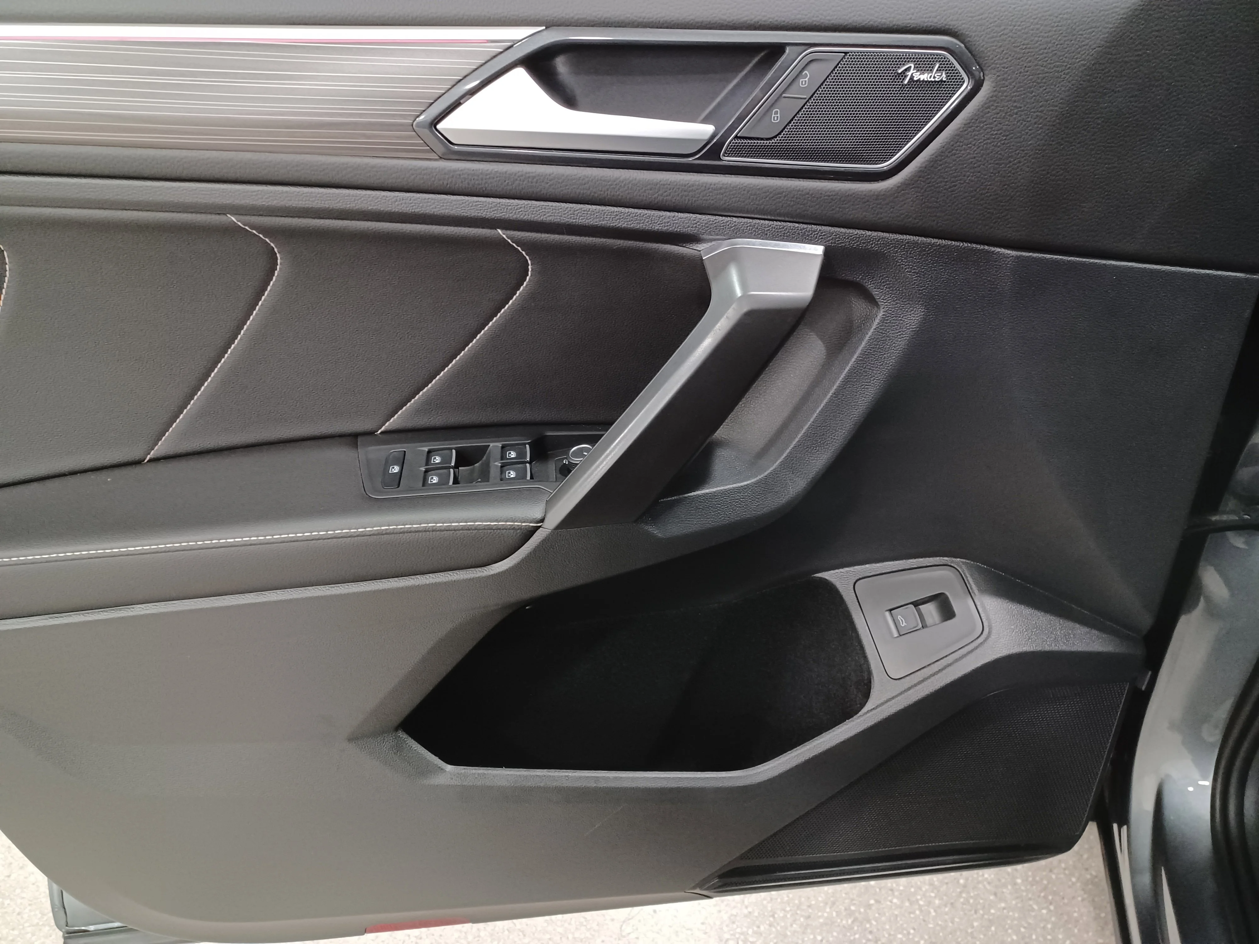 Certified Used 2022 Platinum Gray Metallic Volkswagen Highline R-Line 4Motion*Remote Start | Nav | 360 Cam | Htd & Cooled Leather | Pano Roof | Htd Wheel image 8