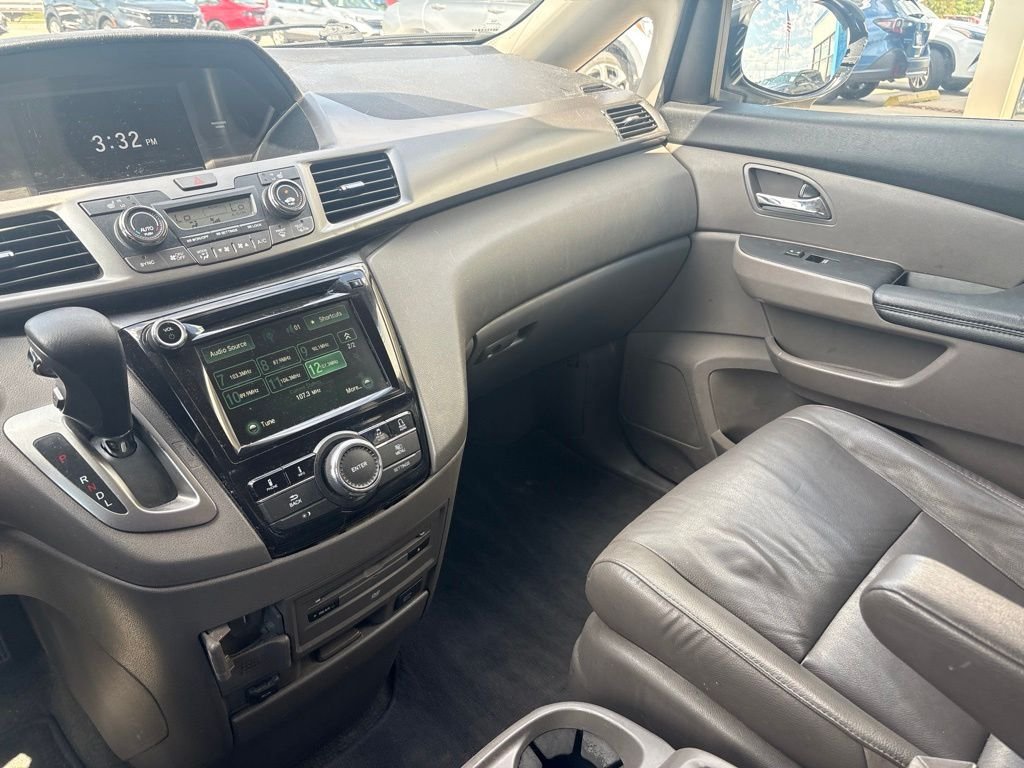 Used 2016 Gray Honda EX-L image 23