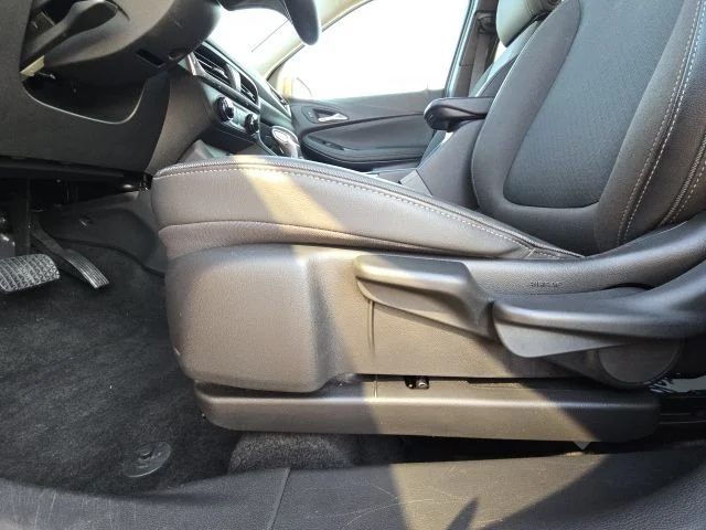 Used 2024 Red Buick Preferred image 18