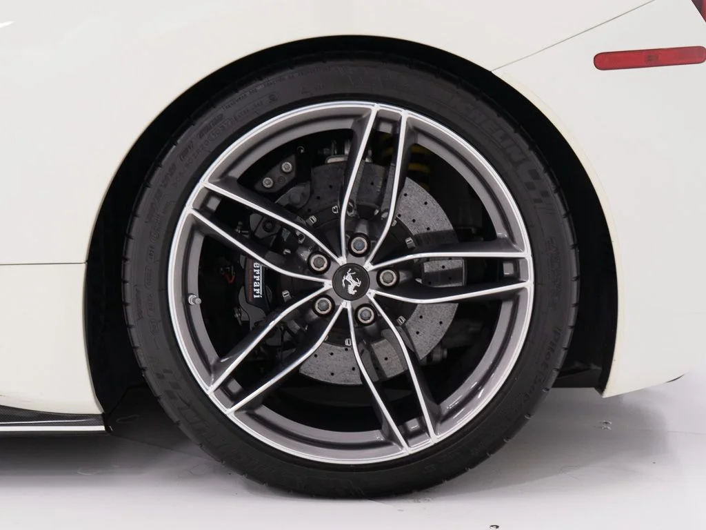 Used 2018 Bianco Avus Ferrari  image 49