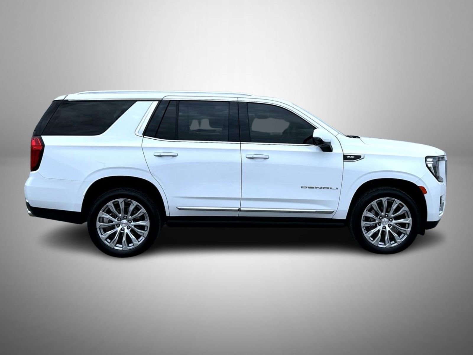 Used 2023 Summit White GMC Denali image 4