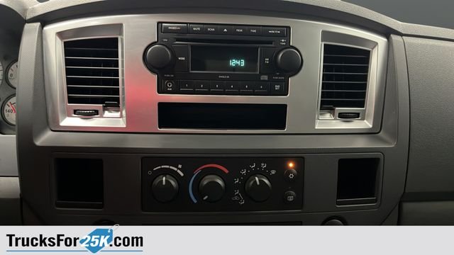 Used 2007 Bright White Dodge SLT image 13