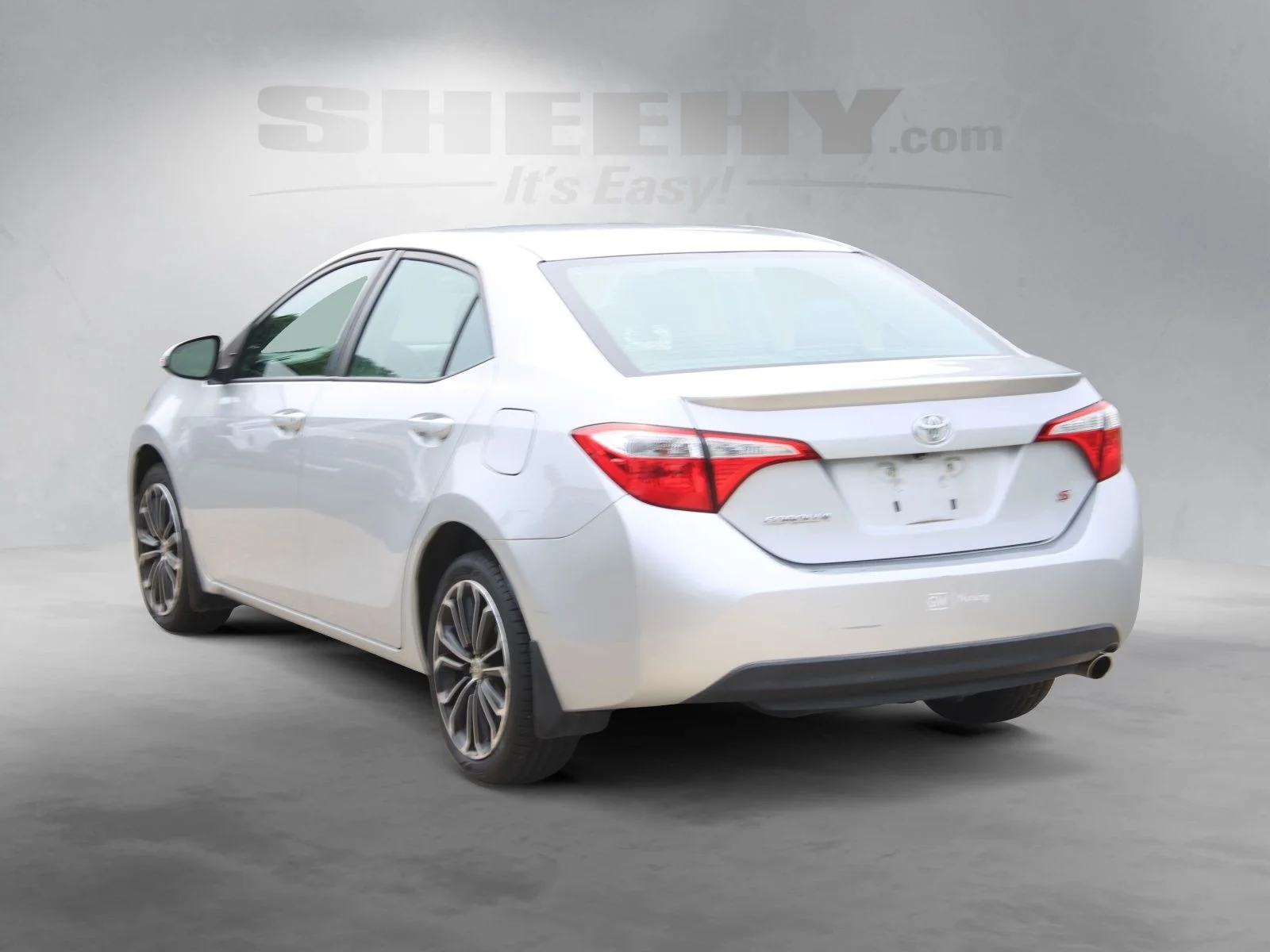 Used 2015 Silver Toyota S Plus image 13