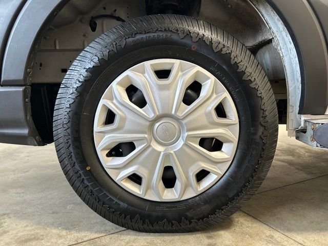 Used 2025 Oxford White Ford Base image 10