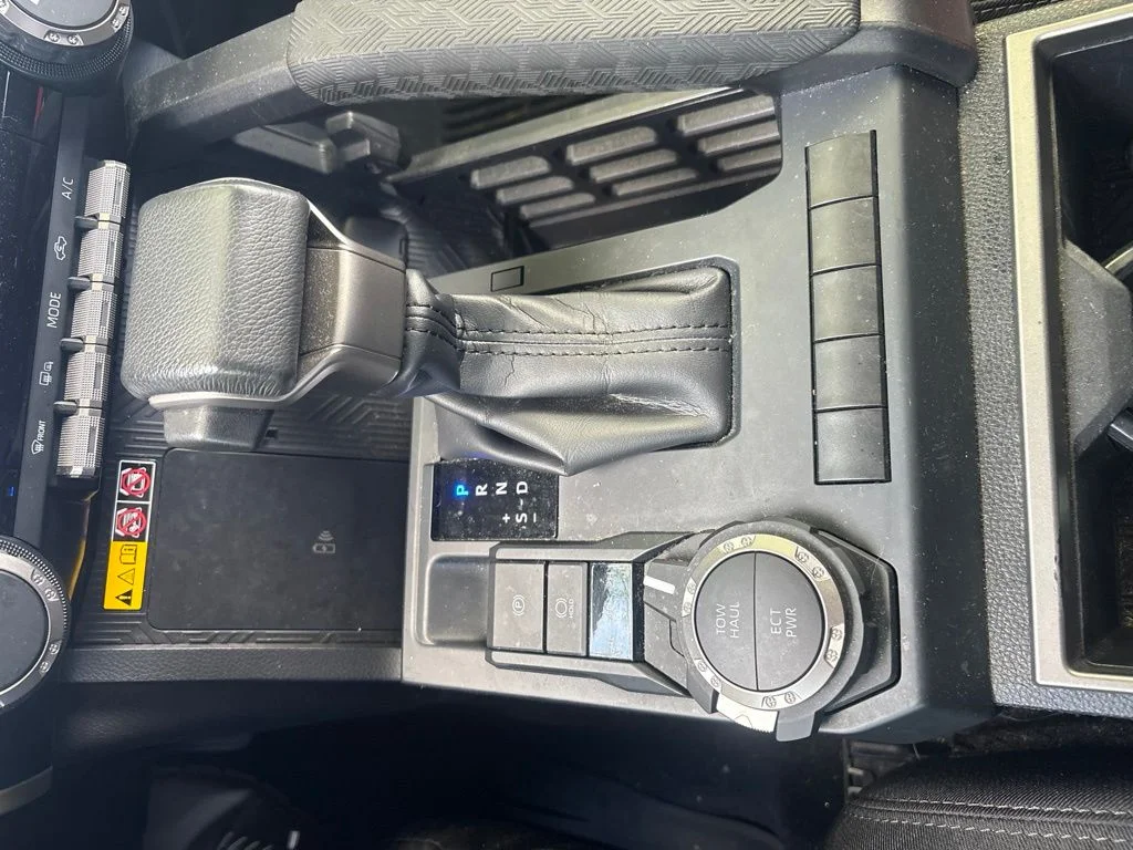 Used 2024  Toyota SR5 image 18
