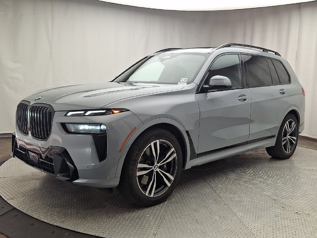 2025 BMW X7