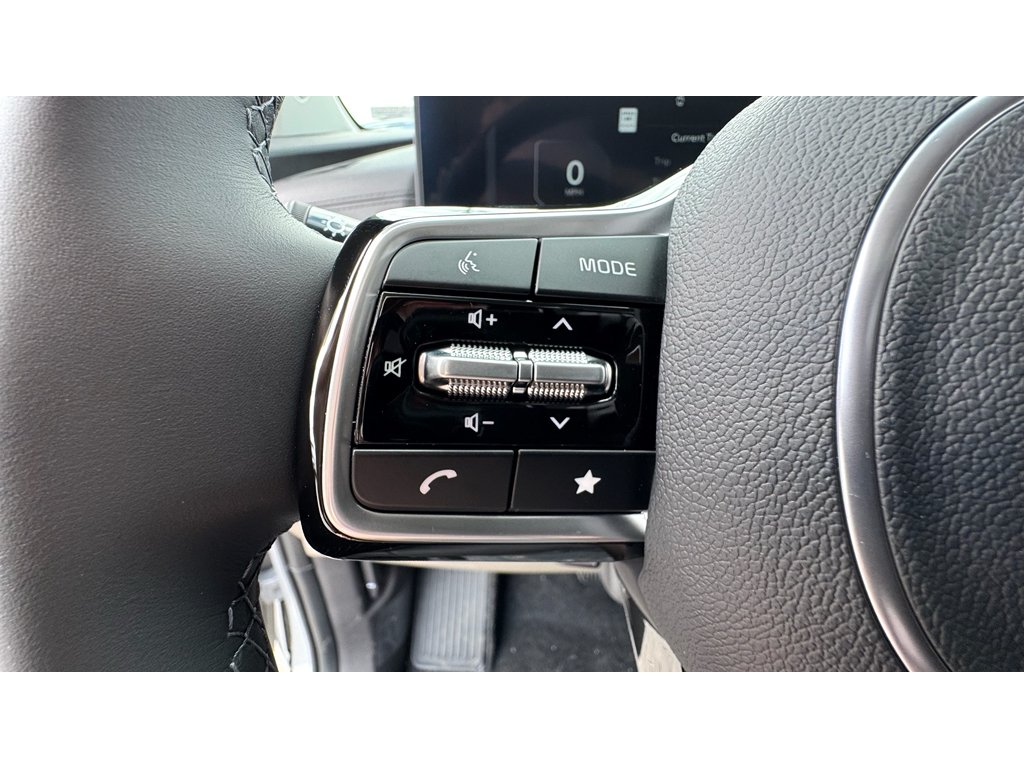 New 2026 Ceramic Silver Kia SX image 11