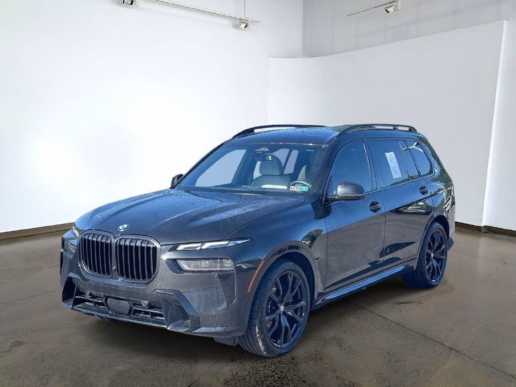 2025 BMW X7 40i