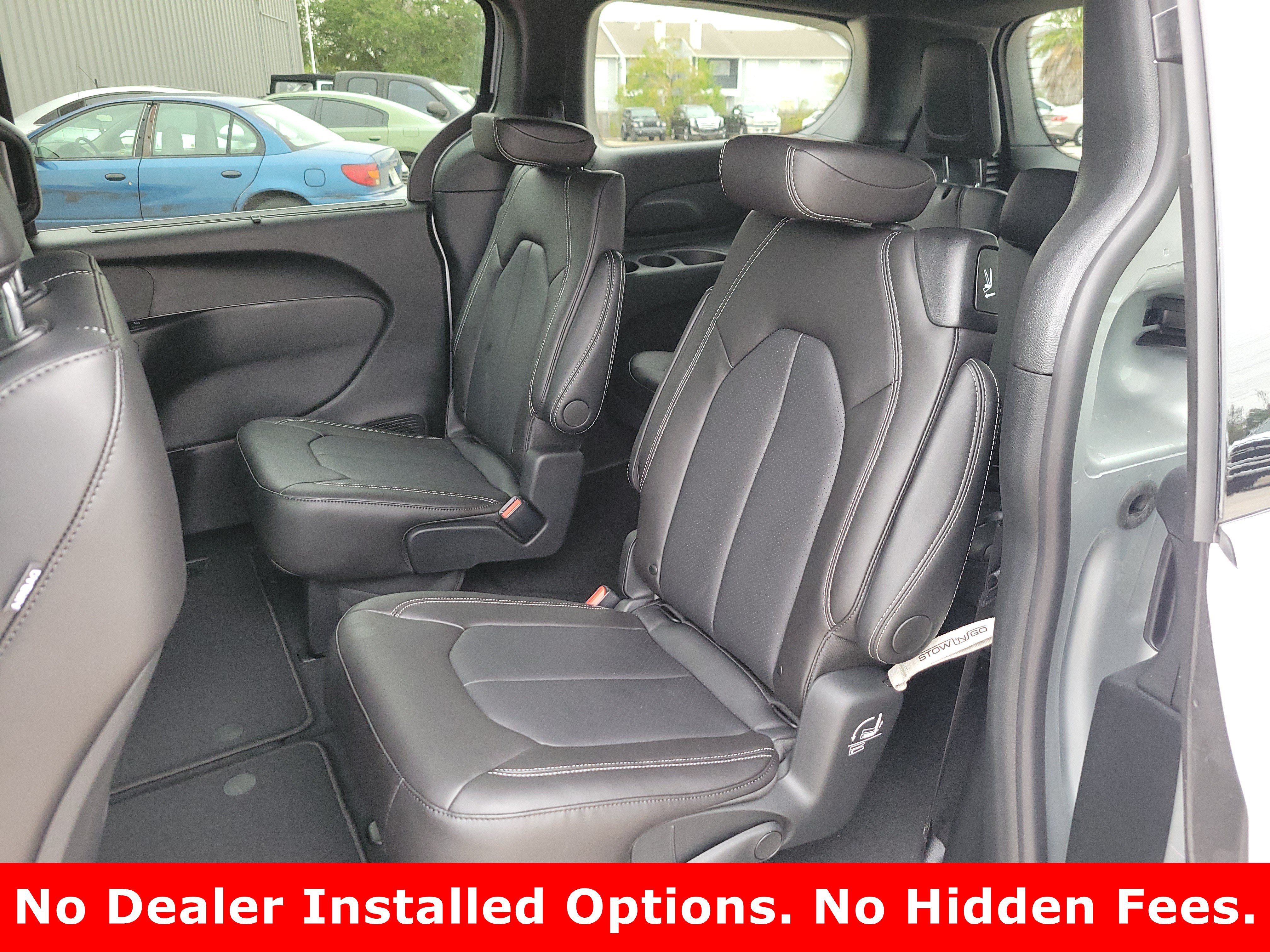 2026 Chrysler Pacifica Select - Photo 15