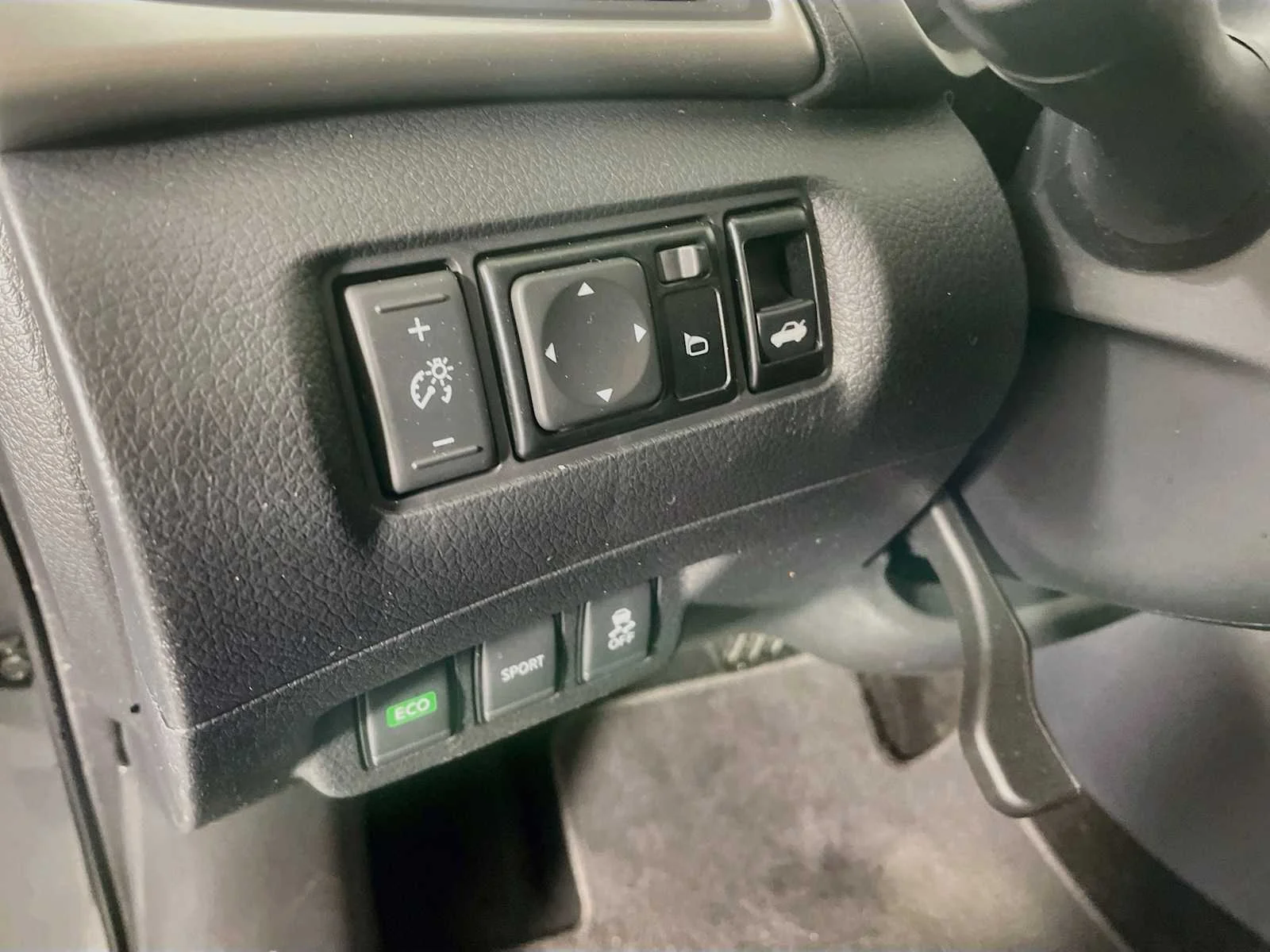 Used 2017 Gun Metallic Nissan S image 8