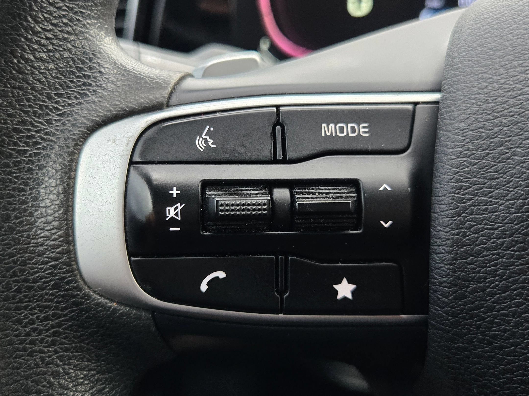 Used 2023 Fusion Black Kia LX image 26