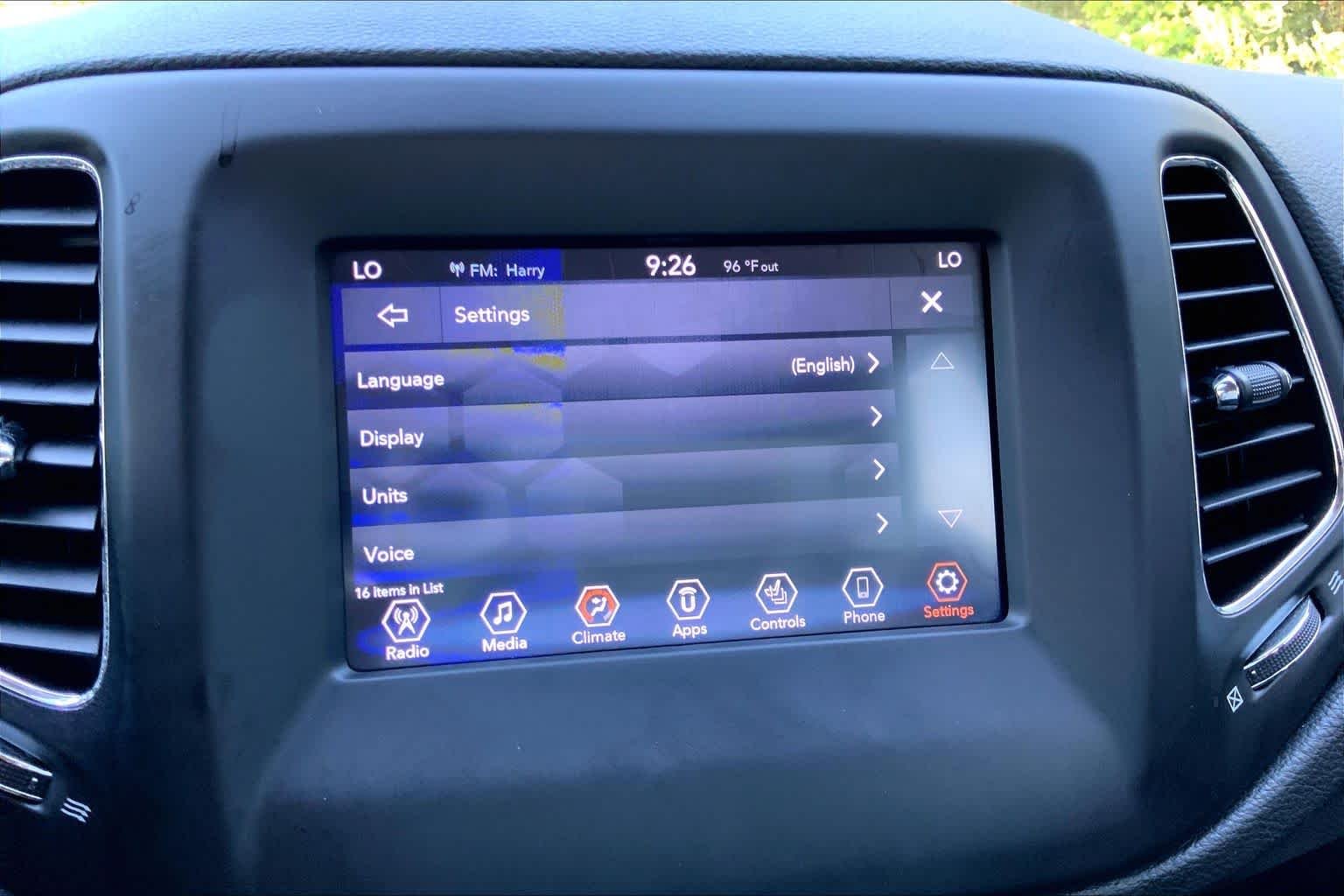 Used 2019 Redline Pearlcoat Jeep Sport image 34