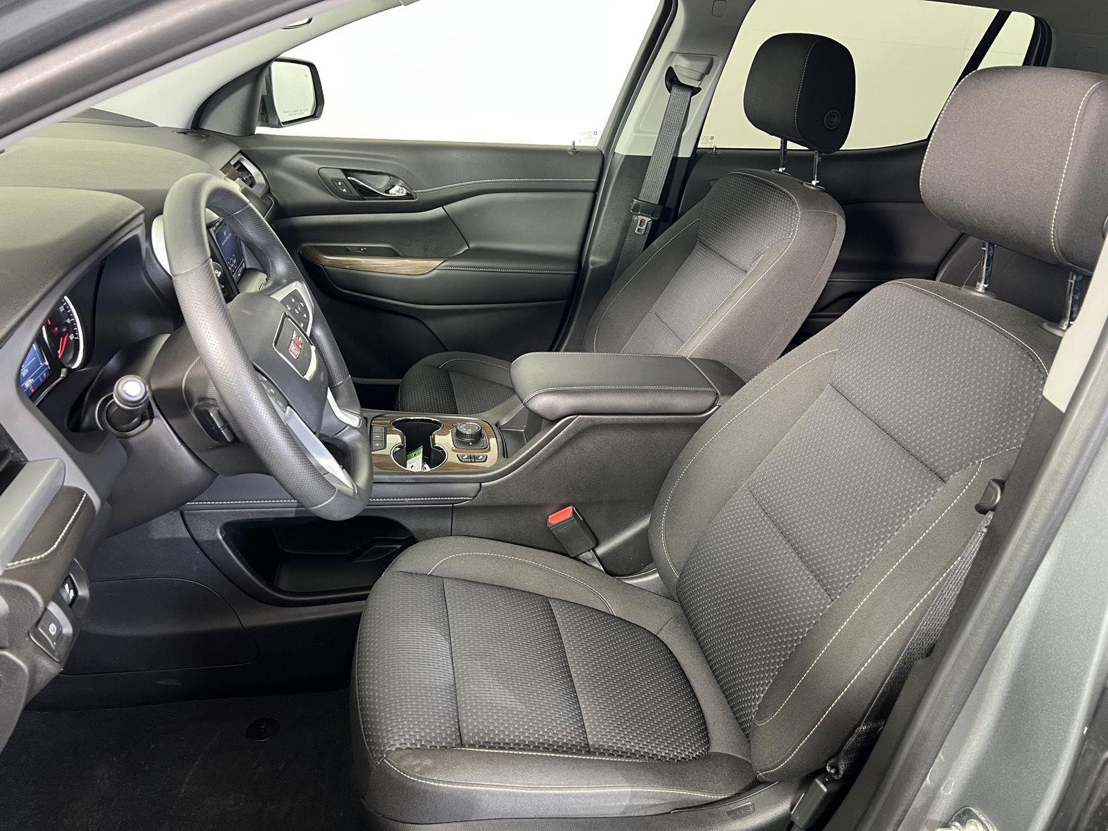 Used 2023 Sterling Metallic GMC SLE image 5