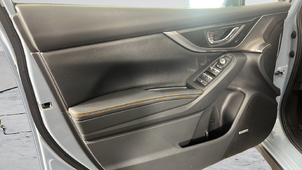 Used 2019 Khaki Subaru 2.0i Limited image 15