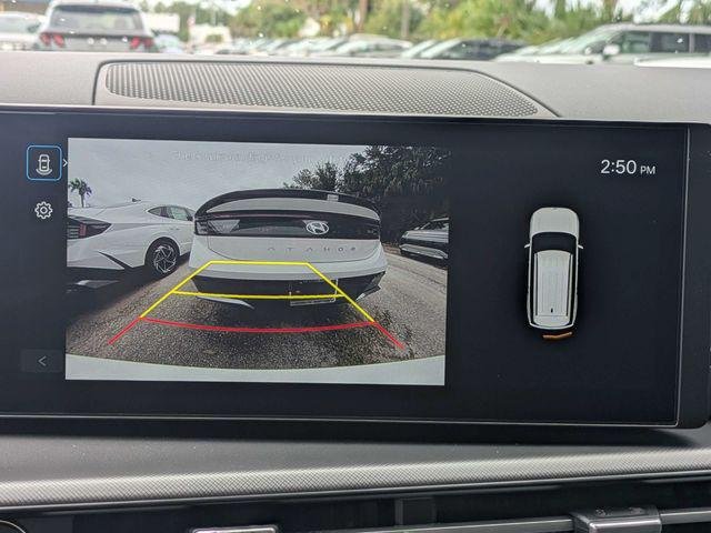 New 2027 White Hyundai SE FWD image 22