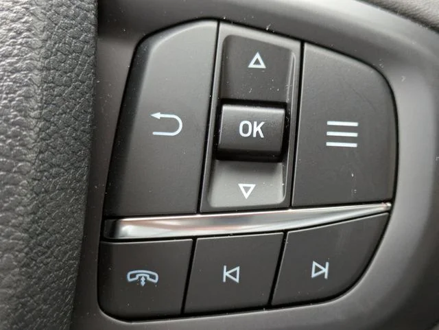 New 2026 Oxford White Ford XLT image 25