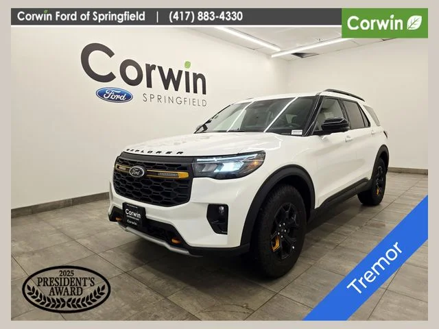 New 2026 Star White Metallic Tri-Coat Ford Tremor® image 1