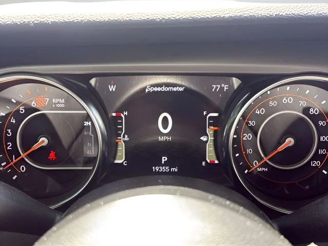 Used 2023 Black Jeep High Tide image 21