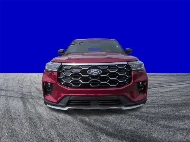 New 2027 Ruby Red Metallic Tinted Clearcoat Ford Platinum™ image 9