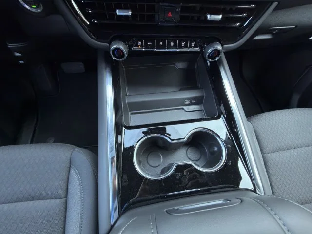 2026 Chevrolet Tahoe LS - Photo 16