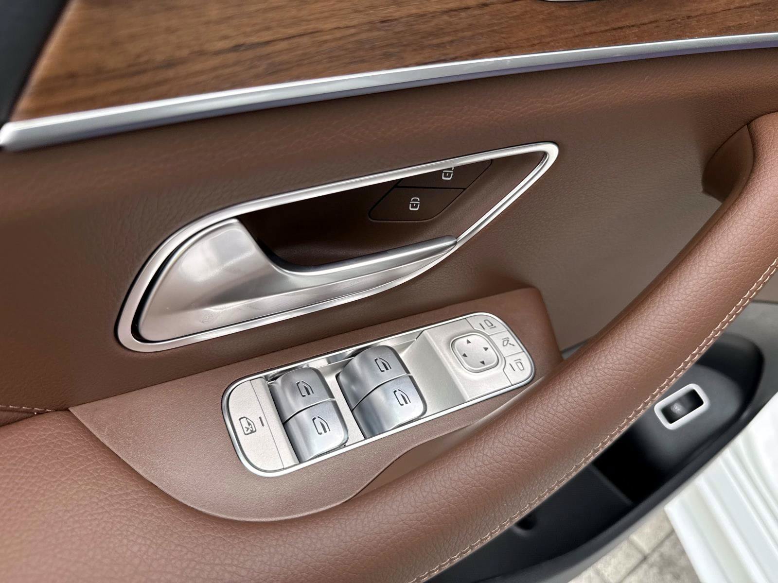 New 2026 Moonlight White Mercedes-Benz 350 4MATIC® SUV image 19