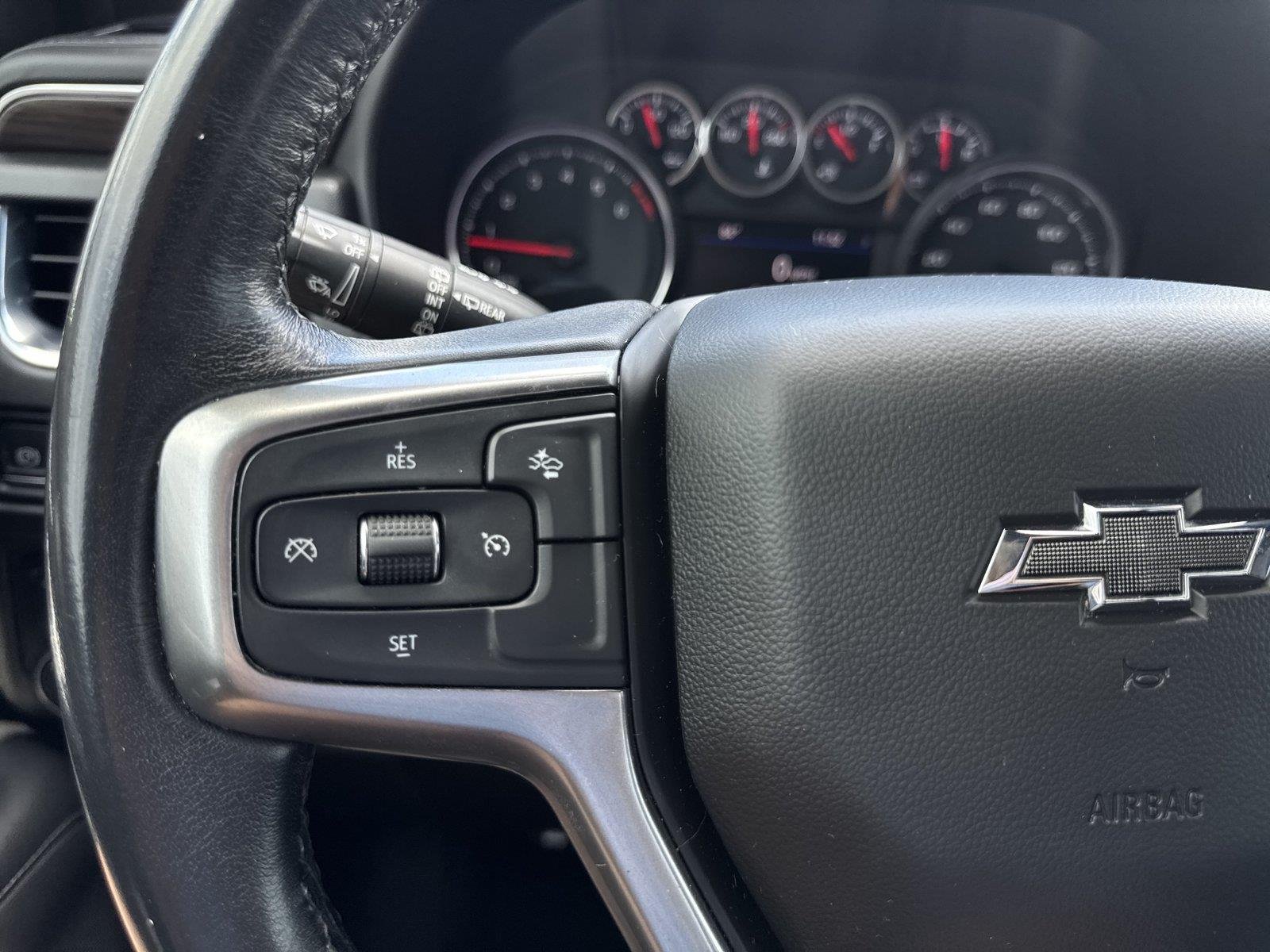 Used 2021 SUMMIT WHITE Chevrolet Z71 image 22
