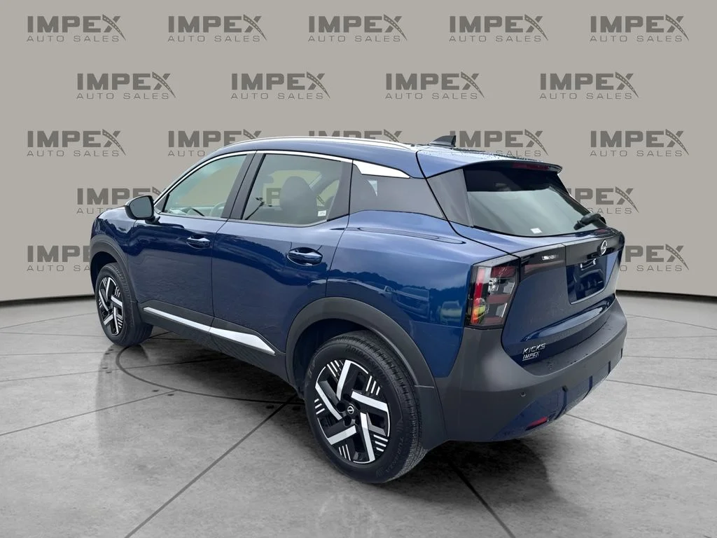 Used 2026 Blue Nissan SV image 3