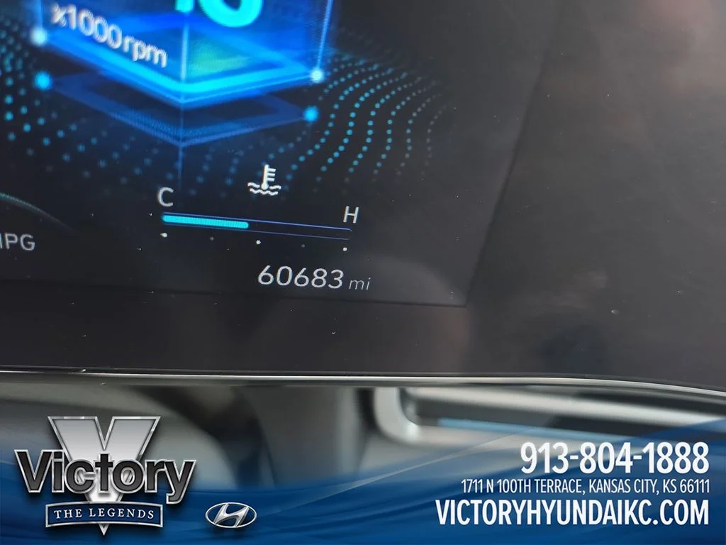 Used 2024 Black Hyundai SEL image 16